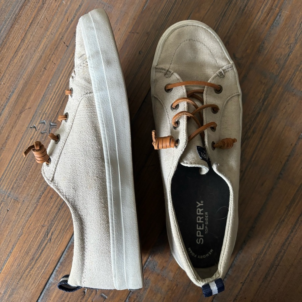 Sperry Top Sider size 9 tan slip on shoes